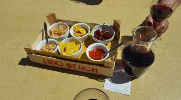 Lido Beach food