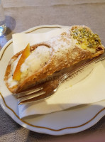 Café Pasticceria Gamberini food