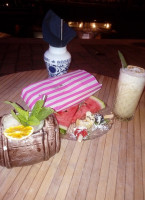 Tiki Comber food