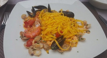 E Pizzeria Al Pescatore food