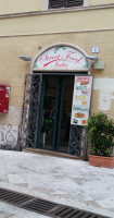 Street Food Italia outside