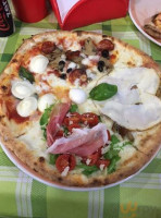 Panuzzo Pizza Da Tina food