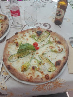 Pizzeria Vaccaro food