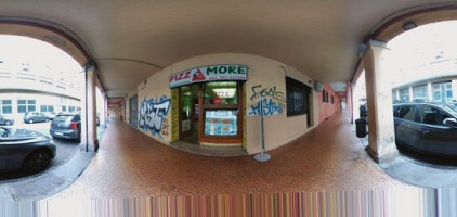 Pizza Amore outside