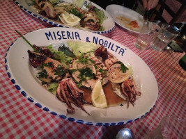 Cantina Miseria E Nobilta food