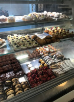 Dolci Momenti Al Porto food