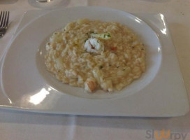 Al Fiume Stella food