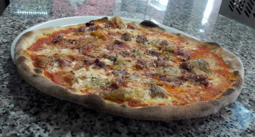 Pizza Amore E Fantasia food