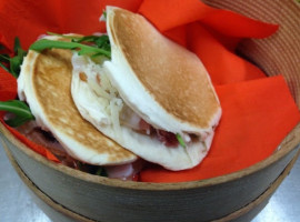 Piadineria Doppiozero food