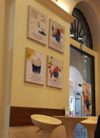 Gelateria Grom inside