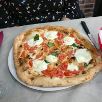 Trattoria E Pizzeria 'o Vesuvio food