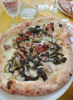 Pizzeria La Strambata food