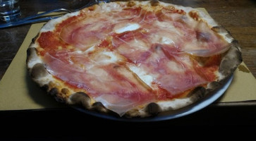 Pizzeria Birreria La Saracena food