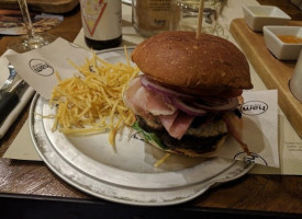 Ham Holy Burger Roma, Via Chiana food