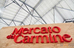 Mercato Del Carmine food