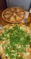 Pizzeria Black Bull food