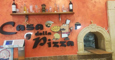 Casa Della Pizza food