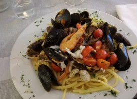 L Osteria A Gustomio food