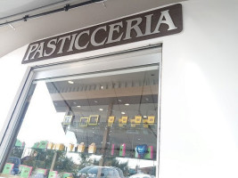 Pasticceria Fieni outside