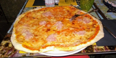 Pizzeria Il Delfino food