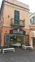 Gelateria E Yogurteria Tentazione outside