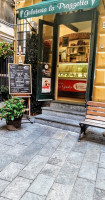 Gelateria La Piazzetta outside