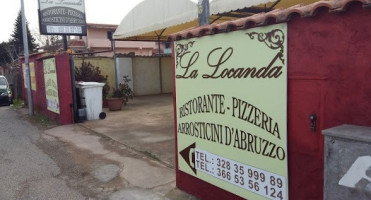 La Locanda outside