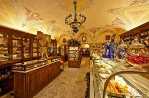 Gemmi Pasticceria Caffe Storico inside