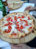 Pizzeria Il Tris food