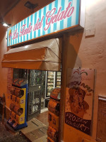 La Fonte Del Gelato inside