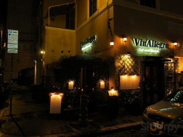 Vinallegro outside