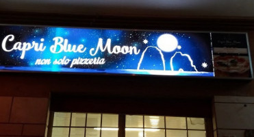 Capri Blue Moon food