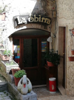 Trattoria La Sbirra outside