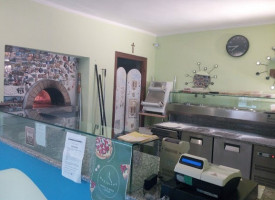 Pizzeria Meridiana inside