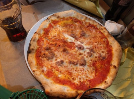 Pizzeria La Smorfia food