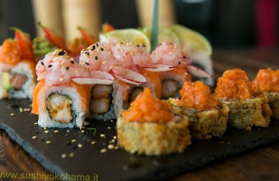 Sushi food