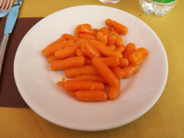 Laghetto Azzurro food