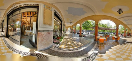 Pizzeria Del Centro Di Leonardi Tiziana C outside