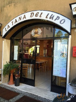 La Tana Del Lupo outside