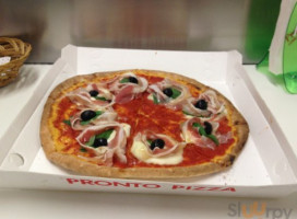 Pronto Pizza food