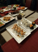 Sushi Ye food