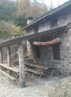 Rifugio Baita Gianpace outside