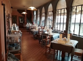 Antica Trattoria Gaina inside