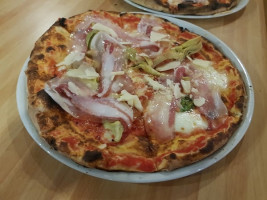 Al Giardino Pizzeria food