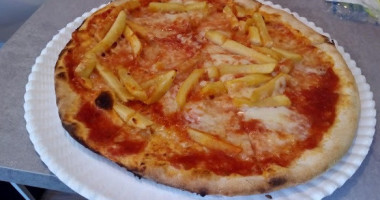 Pizzamania Pizzeria D'asporto Consegna A Domicilio food