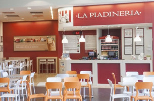 La Piadineria inside