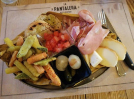 La Pantalera food