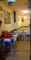 Osteria Il Melograno inside