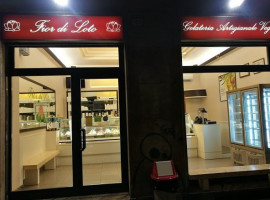 Gelateria Fior Di Loto food