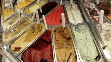 Gelatteria Caffetteria Da Gino food